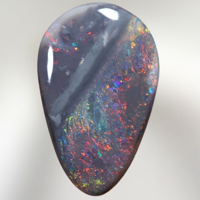 SOLID BLACK OPAL Sparkling with bright and rich colour in bands
